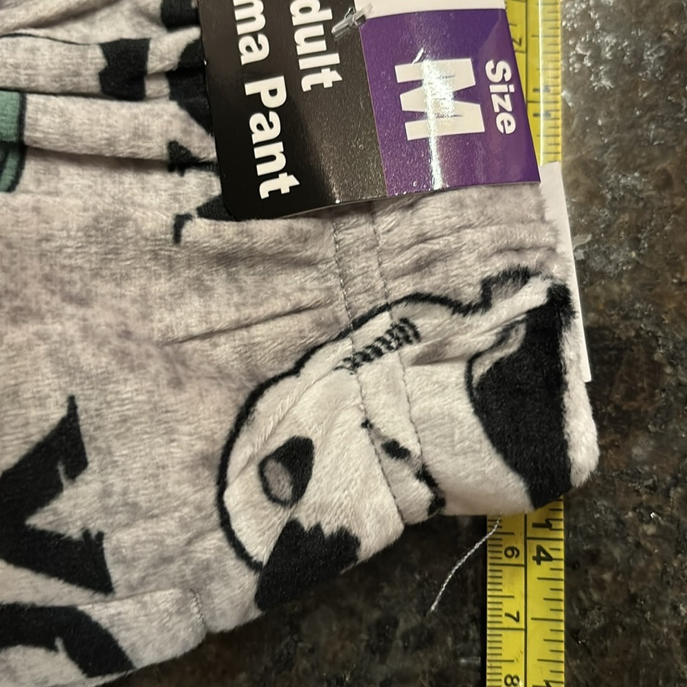 NWT Disney Star Wars Pajama Pants Size Medium - Picture 6 of 7